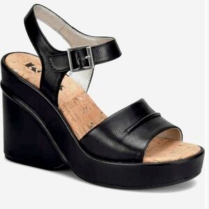 NWOT Korks Bardot Platform wedge sandal